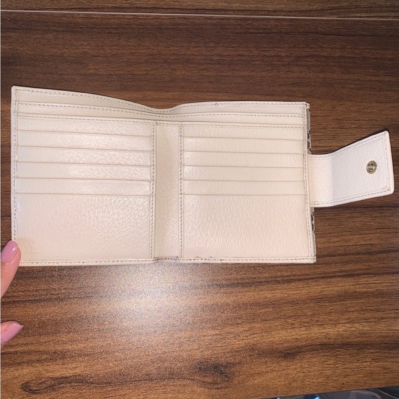 Gucci abbey bifold wallet - Picture 11 of 12